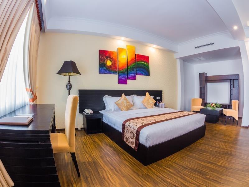 The Covanro Airport Hotel - Katunayake Гампаха Экстерьер фото